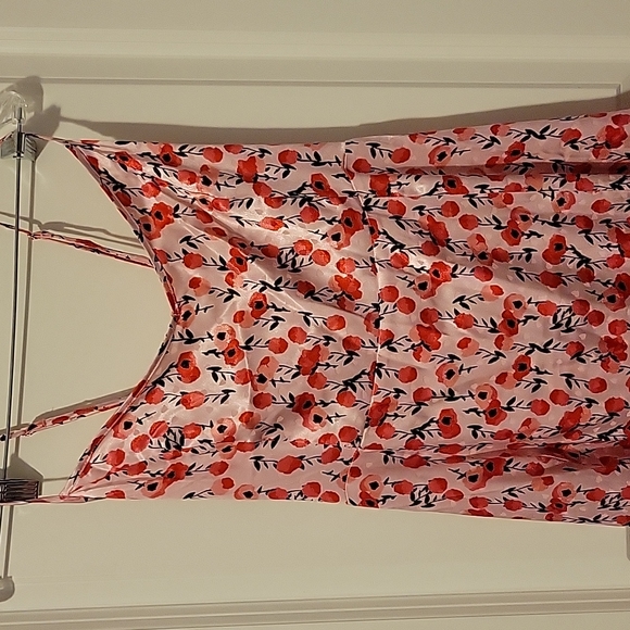 Adore me floral night gown - Picture 3 of 7